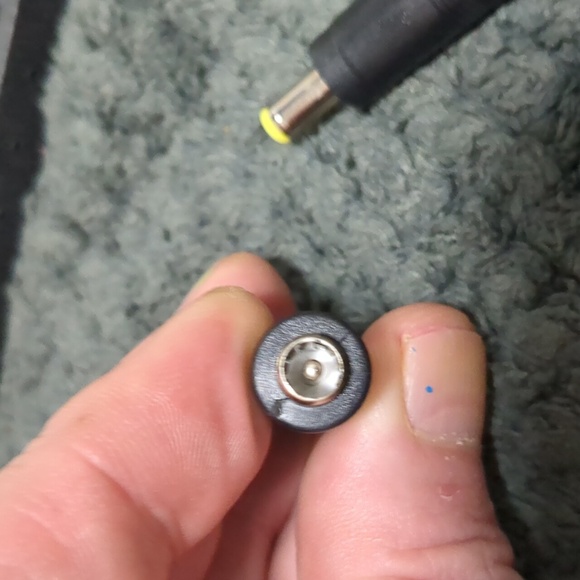 Black Universal Adapter Tips Set 34 Included - Picture 3 of 7